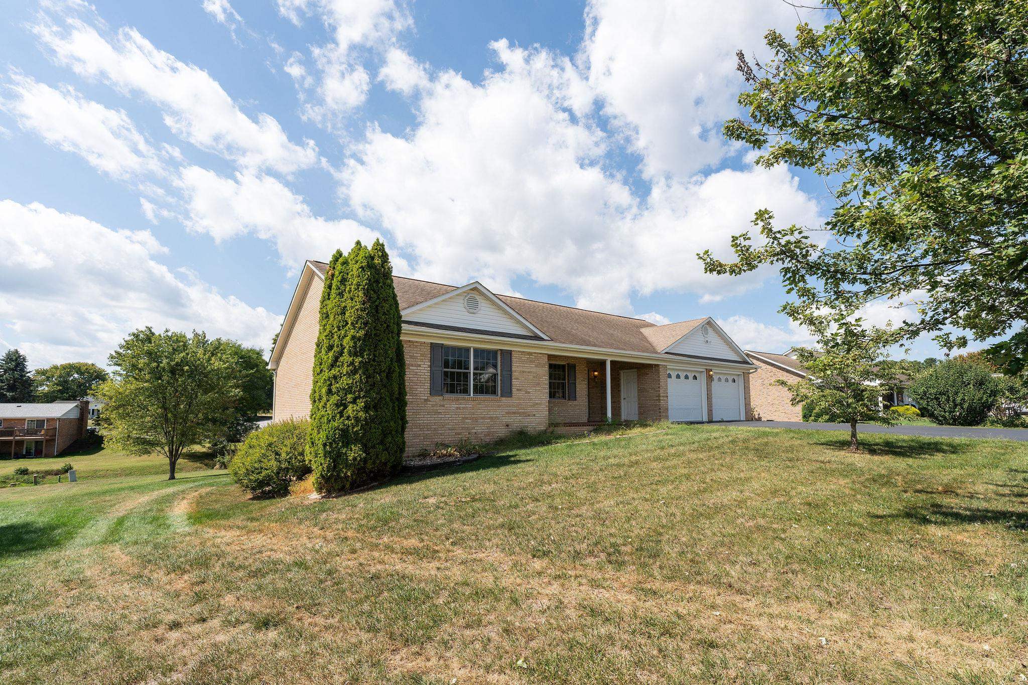 97 Gloucester Rd, Stuarts Draft, VA 24477 — photo 5