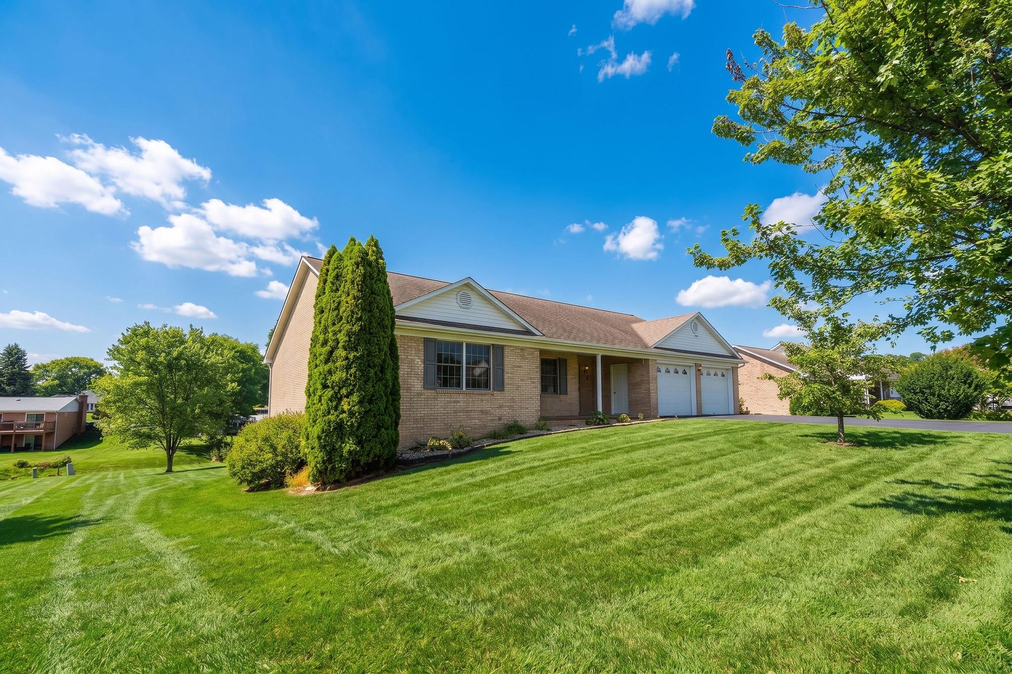 97 Gloucester Rd, Stuarts Draft, VA 24477 — photo 6