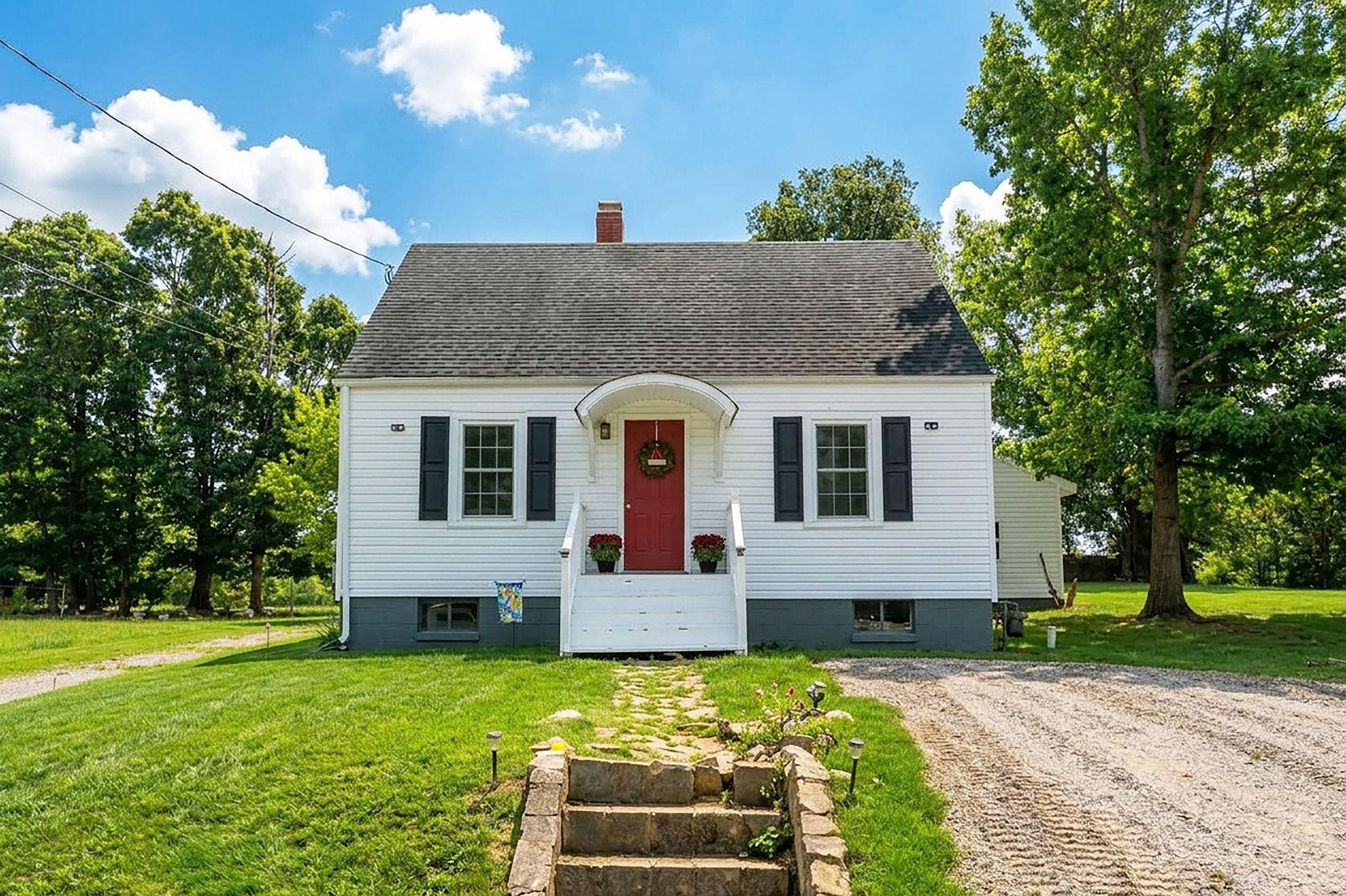 344 Mary Gray Ln, Staunton, VA 24401 — photo 2