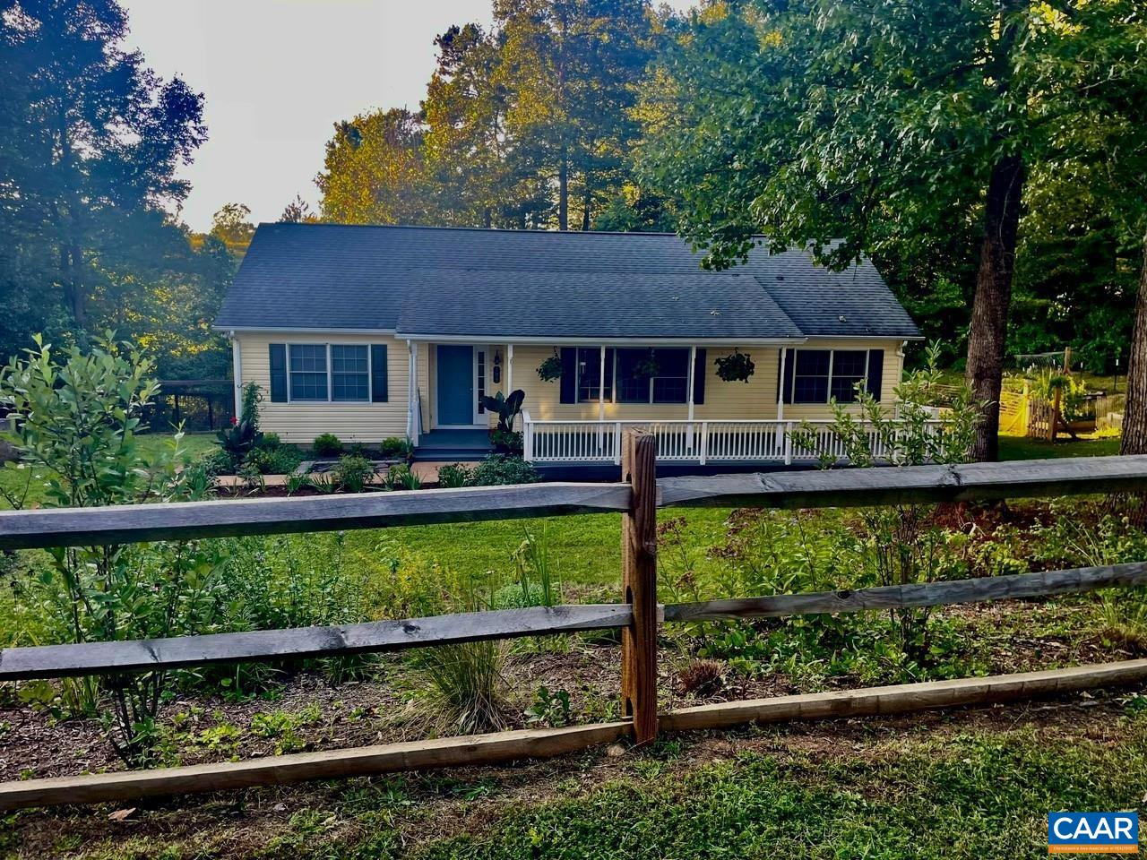103 Horseshoe Rd, Stanardsville, VA 22973 — photo 2