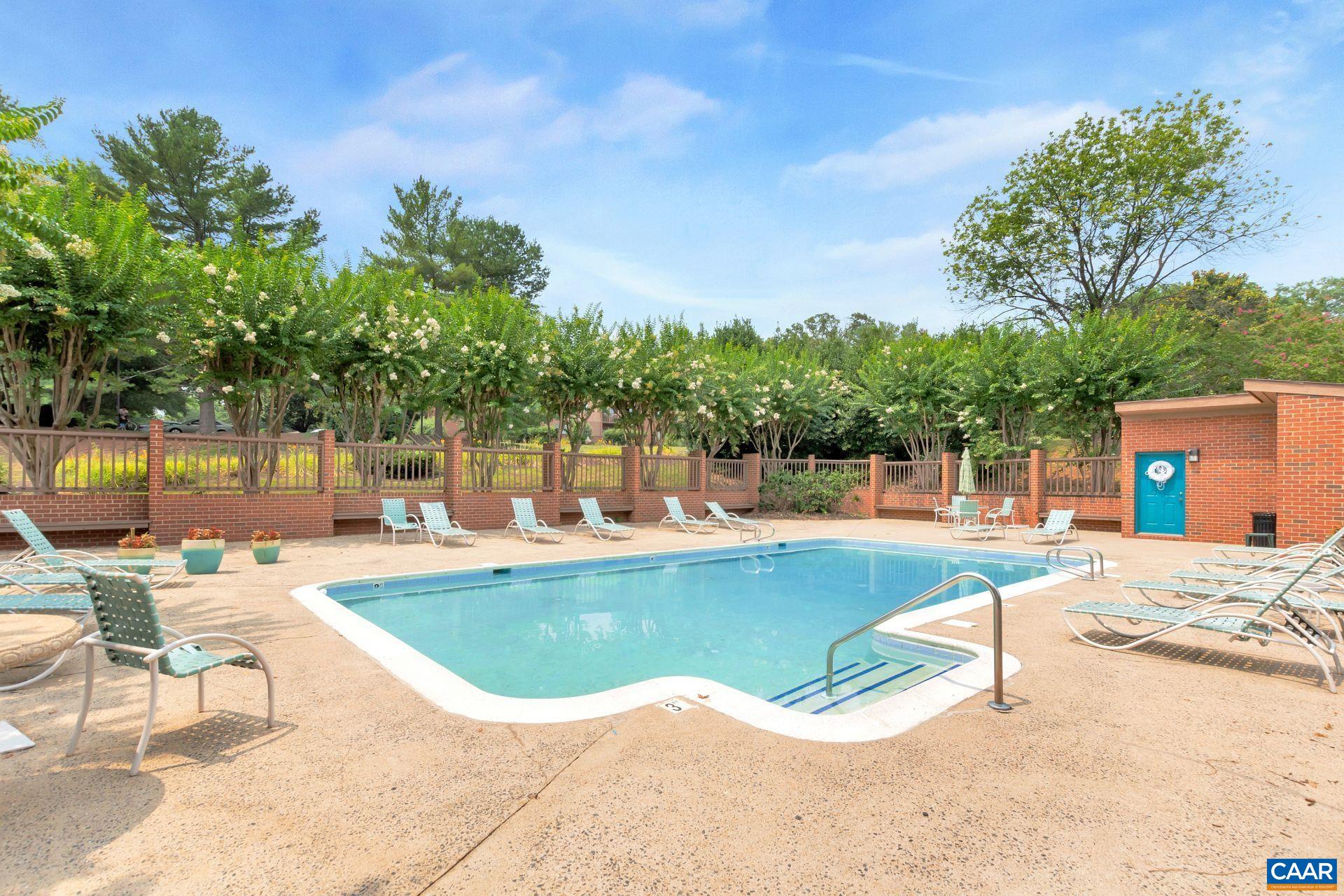 141 Green Turtle Ln, Charlottesville, VA 22901 — photo 4