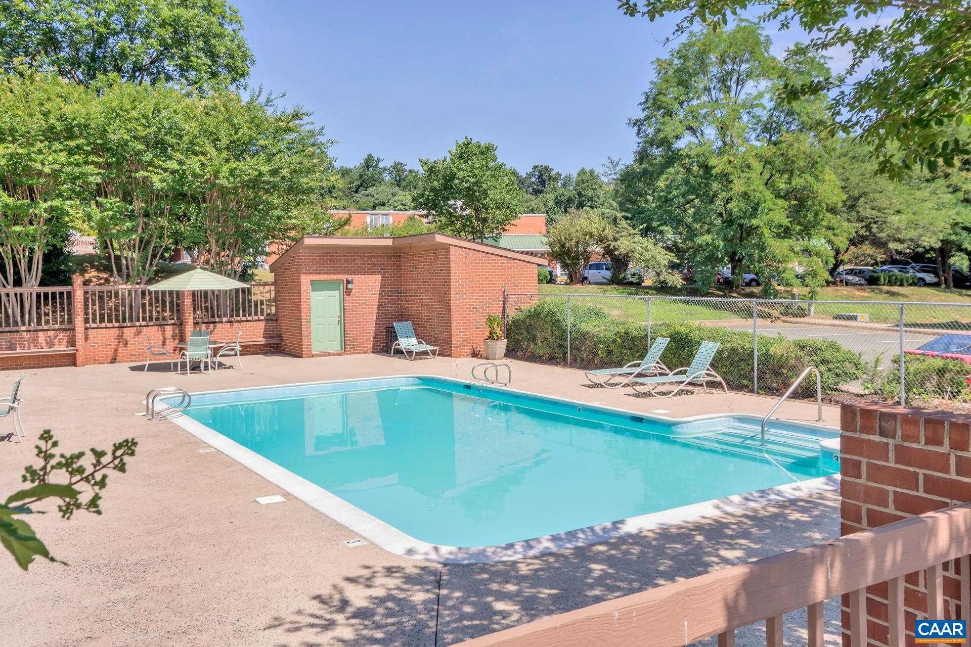 141 Green Turtle Ln, Charlottesville, VA 22901 — photo 5