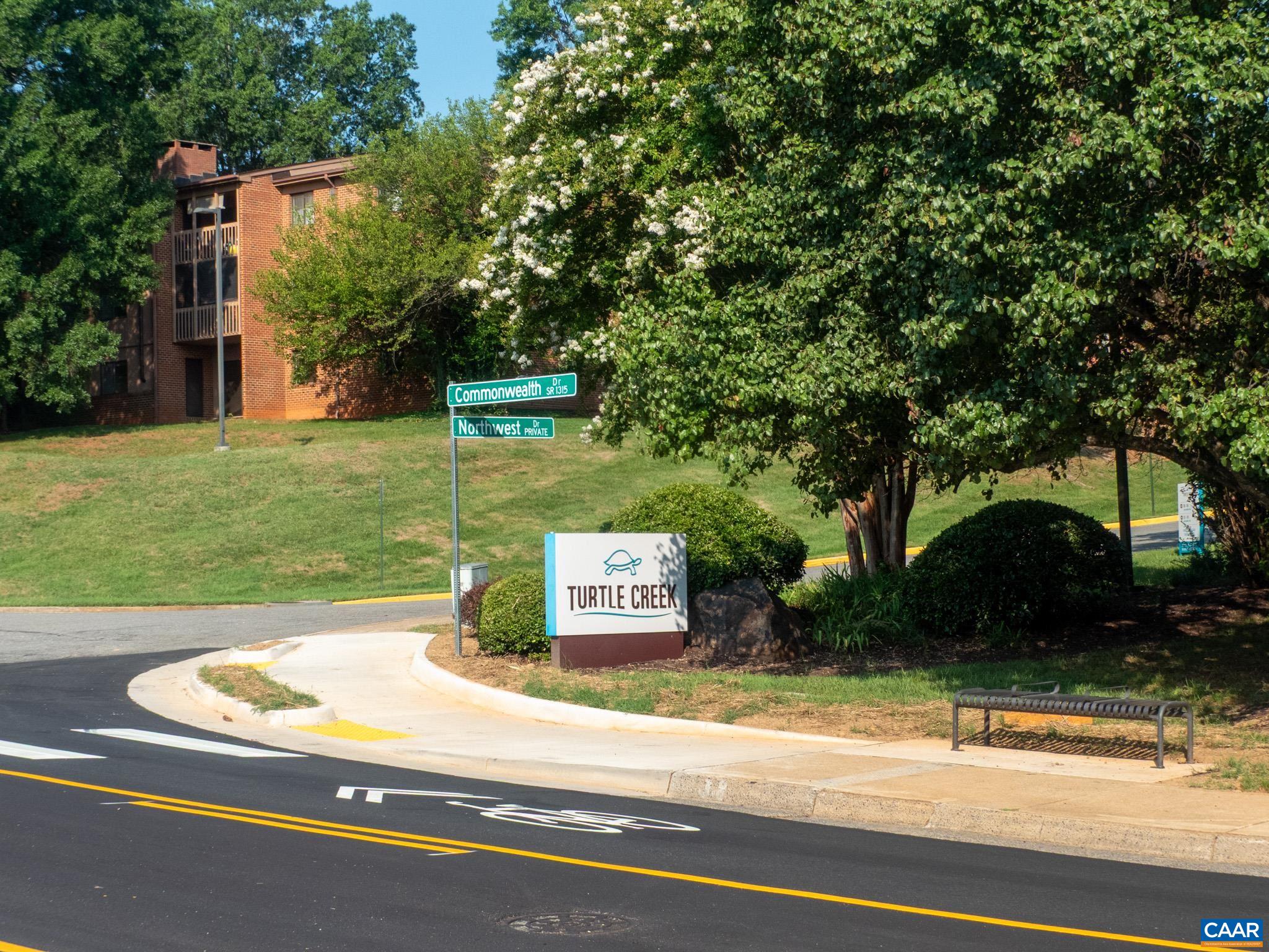 141 Green Turtle Ln, Charlottesville, VA 22901 — photo 4