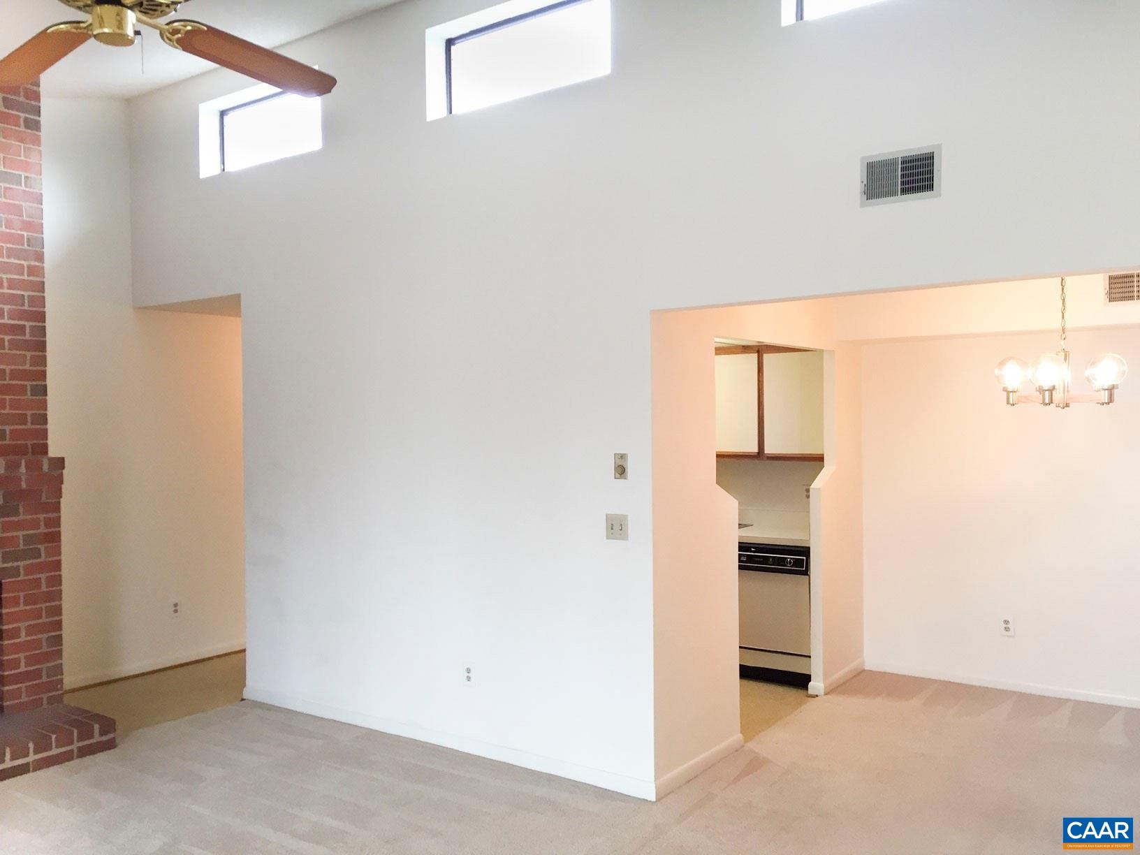 138 Green Turtle Ln, Charlottesville, VA 22901 — photo 5