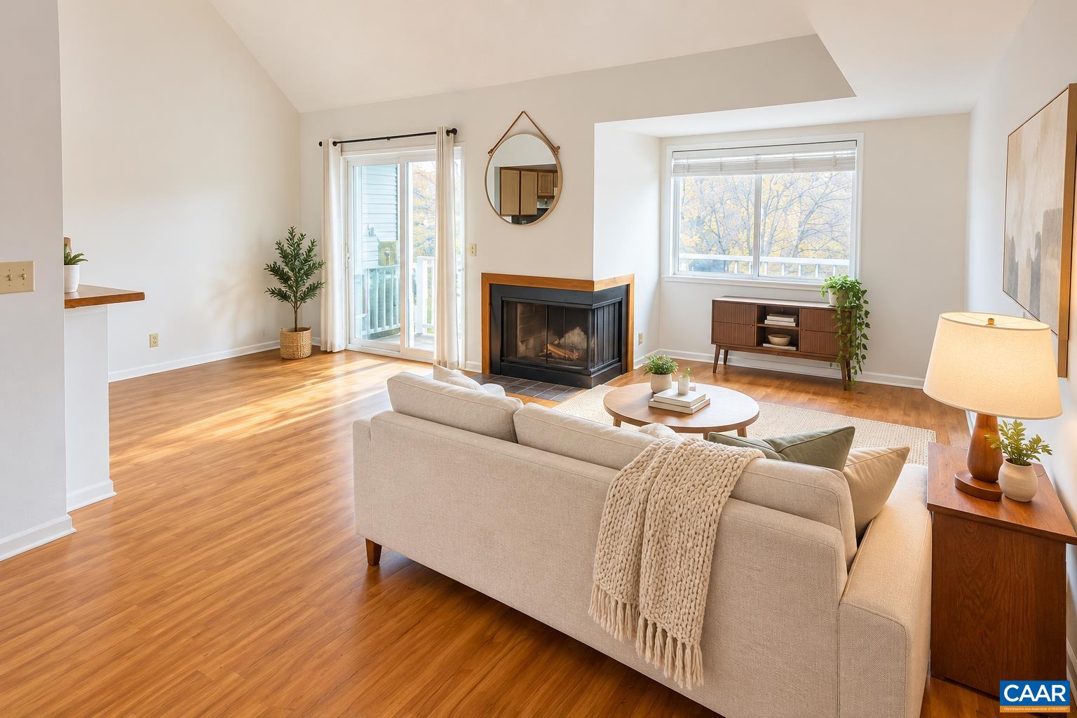 1243 Cedars Ct, Charlottesville, VA 22903 — photo 3