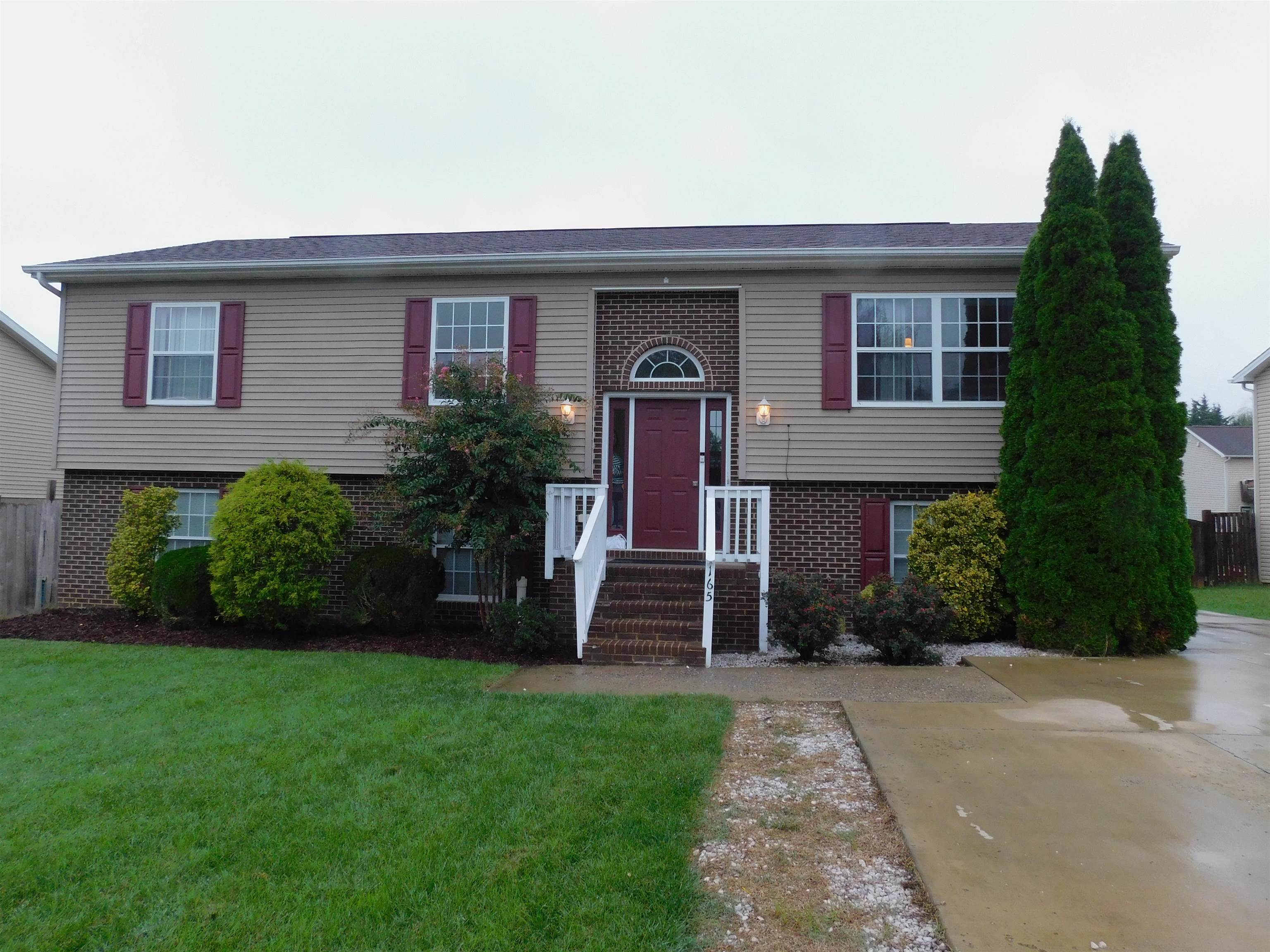 165 Clara Ct, Harrisonburg, VA 22802