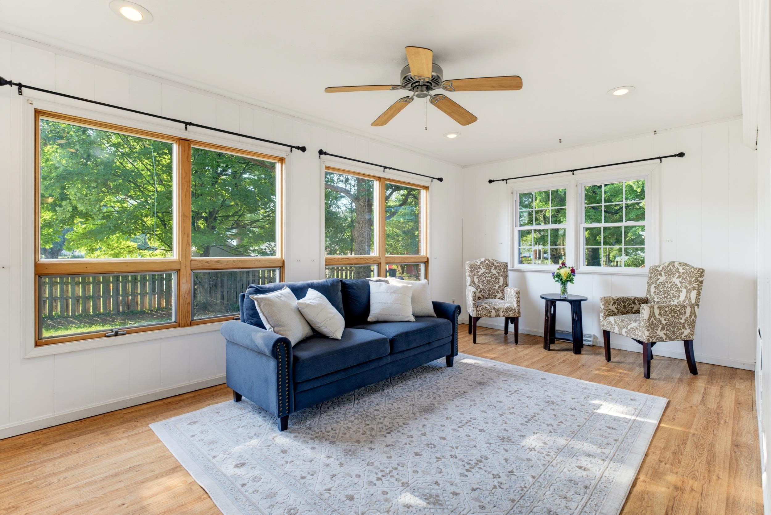 112 N West View St, Bridgewater, VA 22812 — photo 2