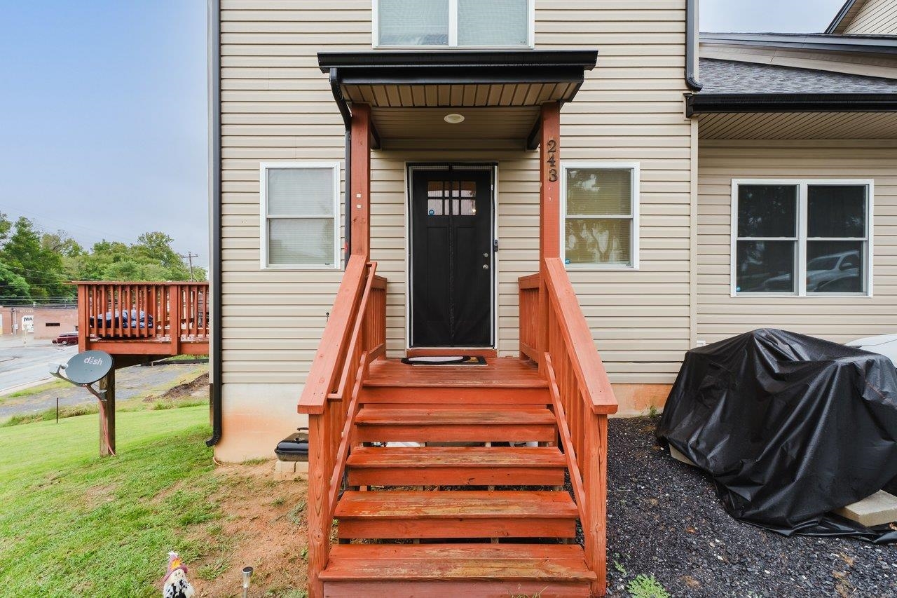 243 Community Cir, Timberville, VA 22853 — photo 2