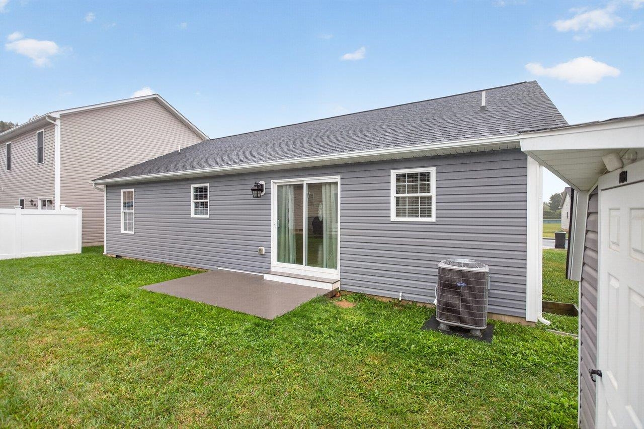 223 Dylan Cir, Bridgewater, VA 22812 — photo 8