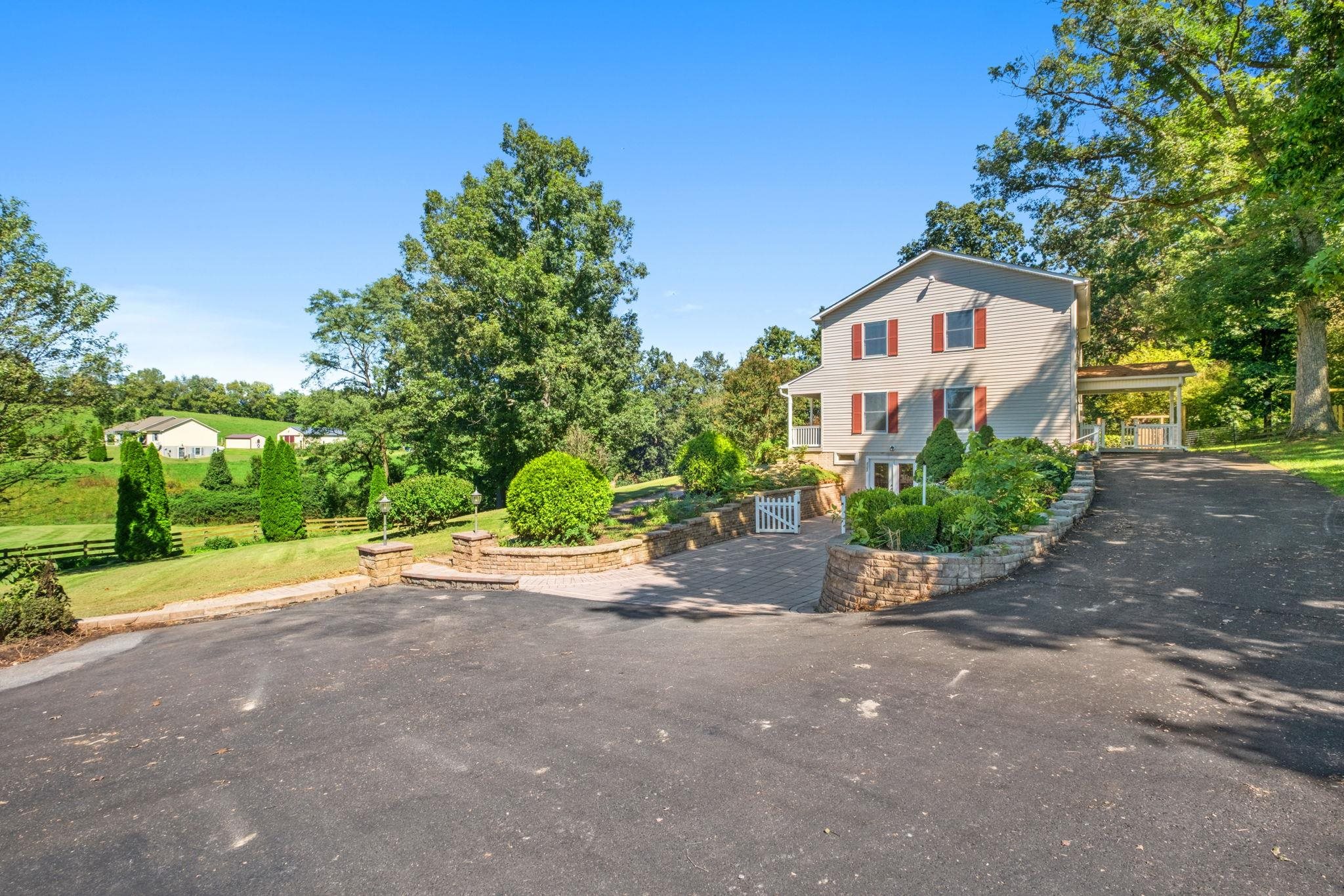2162 Skippie Ln, Broadway, VA 22815 — photo 9