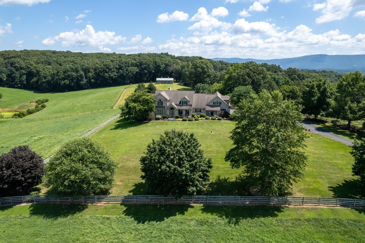 5090 Springhouse Cir, Rockingham, VA 22802