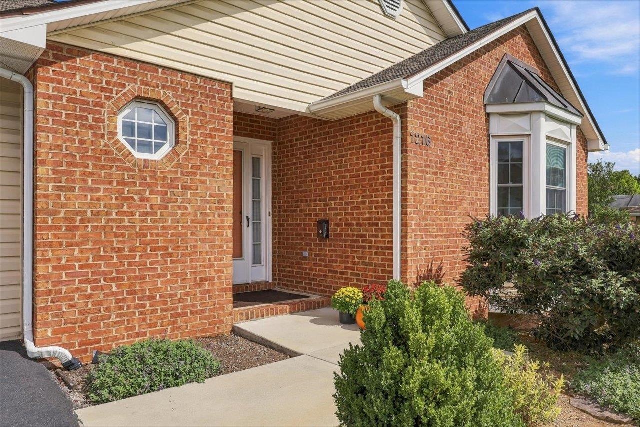 1216 Poplar Cir, Harrisonburg, VA 22802 — photo 3