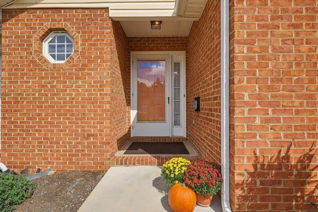 1216 Poplar Cir, Harrisonburg, VA 22802 — photo 4