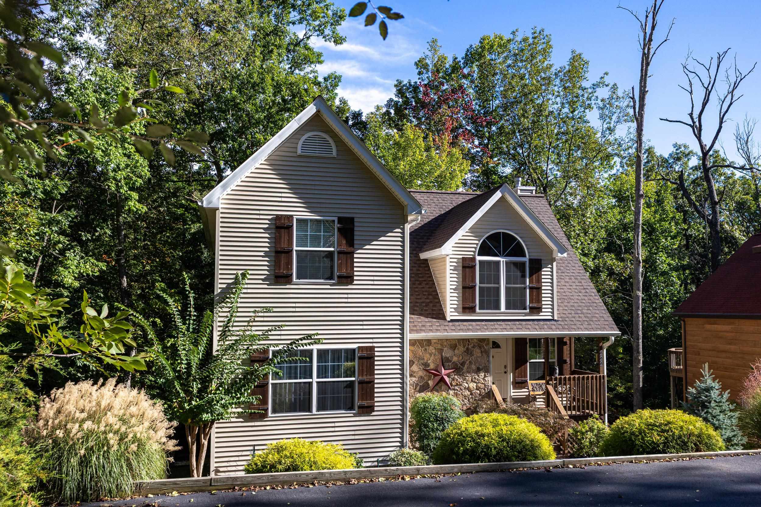 222 Grouse Dr, Mcgaheysville, VA 22840