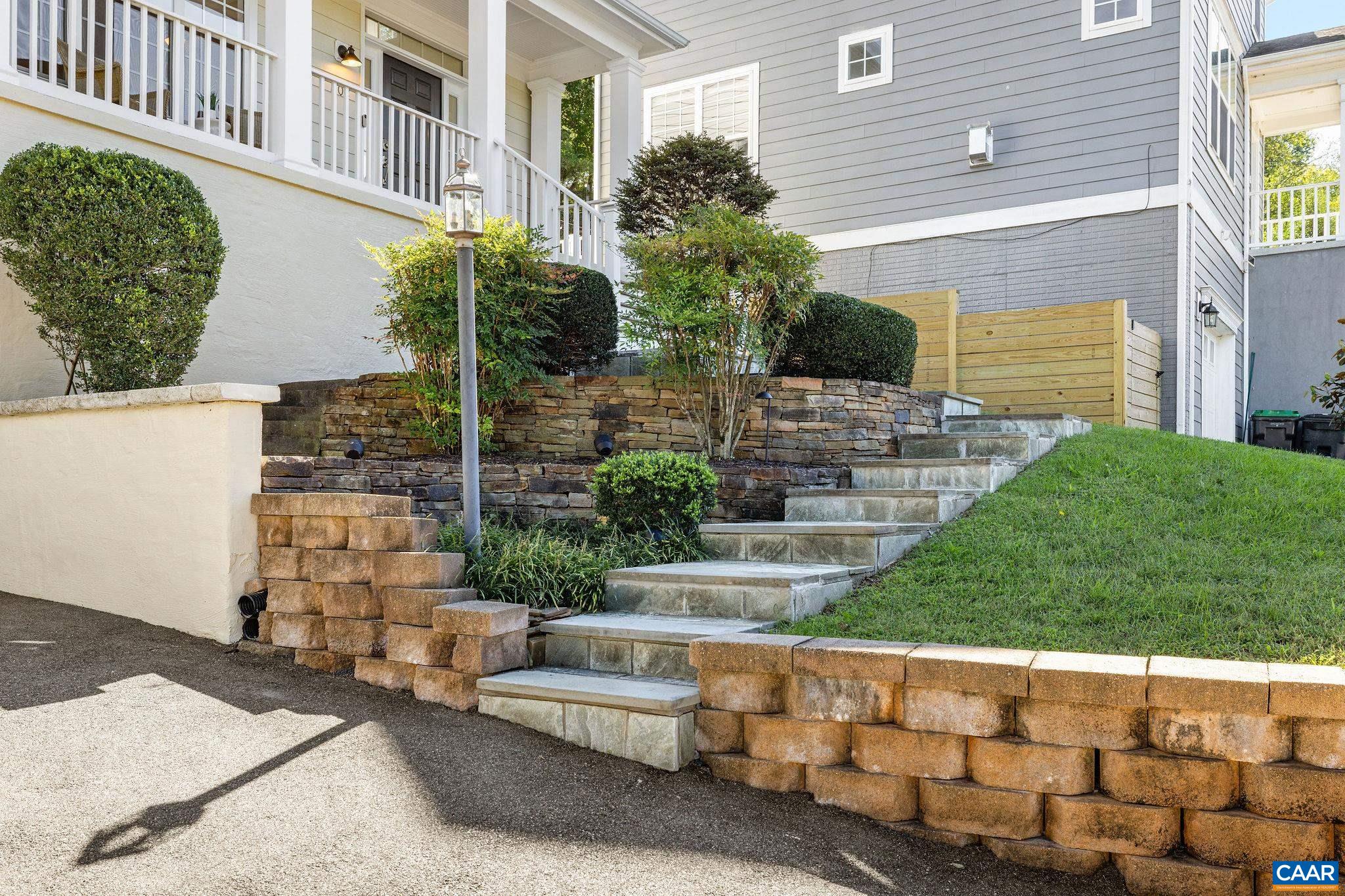 1102 Saint Charles Ct, Charlottesville, VA 22901 - photo 5