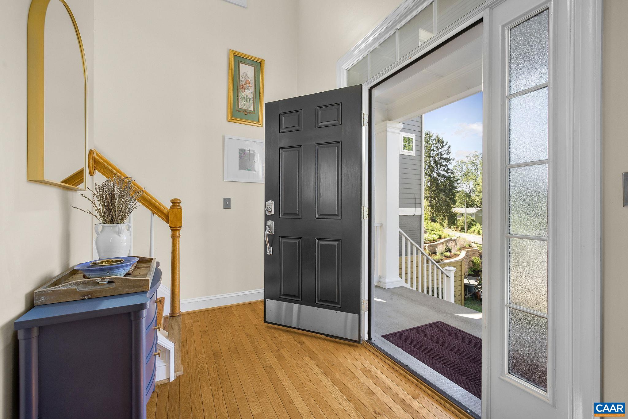 1102 Saint Charles Ct, Charlottesville, VA 22901 - photo 8