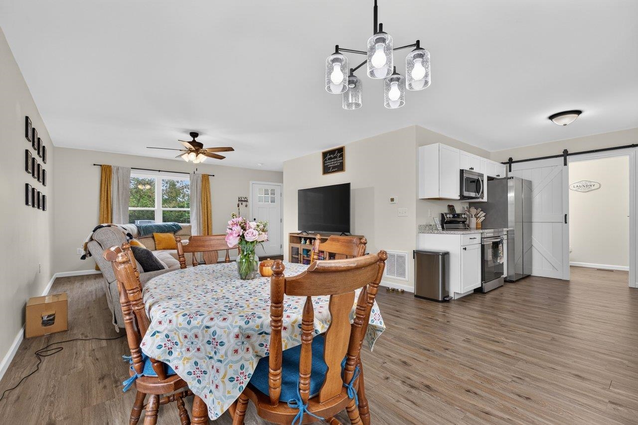 16620 E Spring St, Elkton, VA 22827 — photo 10