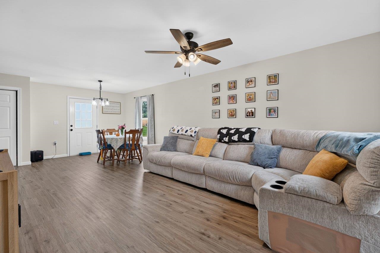 16620 E Spring St, Elkton, VA 22827 — photo 5