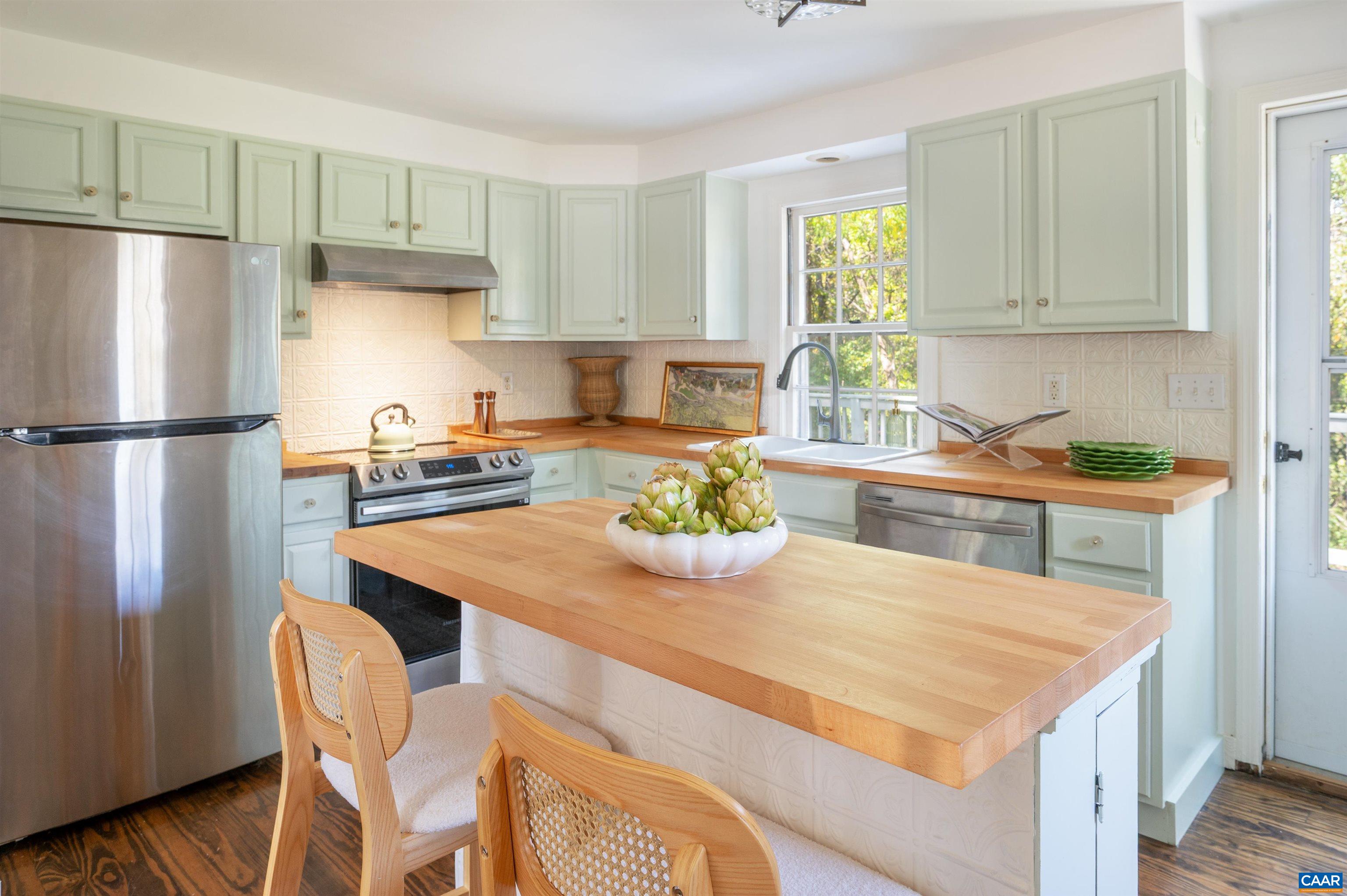 4506 Old Three Notched Rd, Charlottesville, VA 22901 — photo 6
