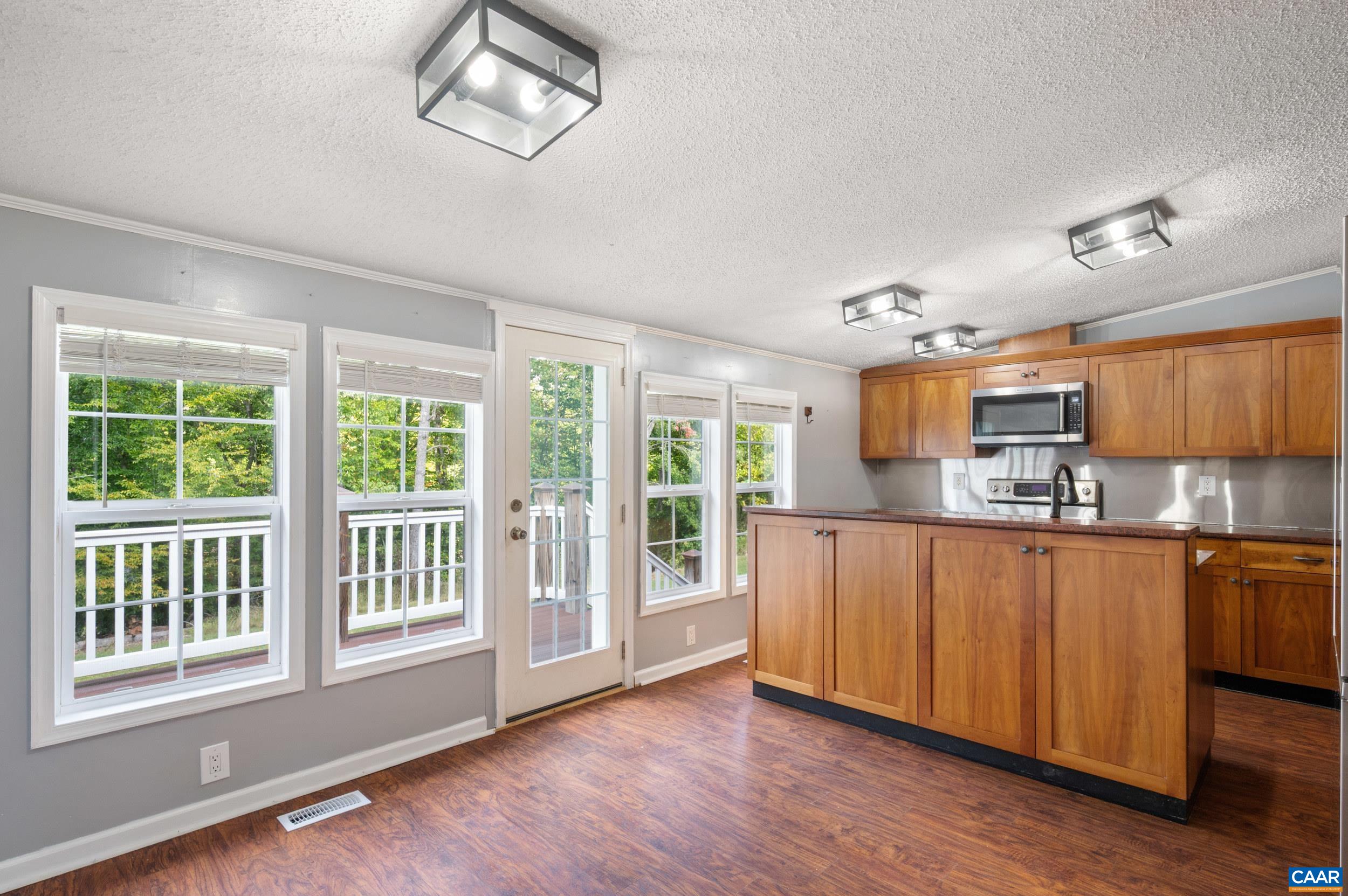 9483 Hatton Ferry Rd, Scottsville, VA 24590 — photo 9