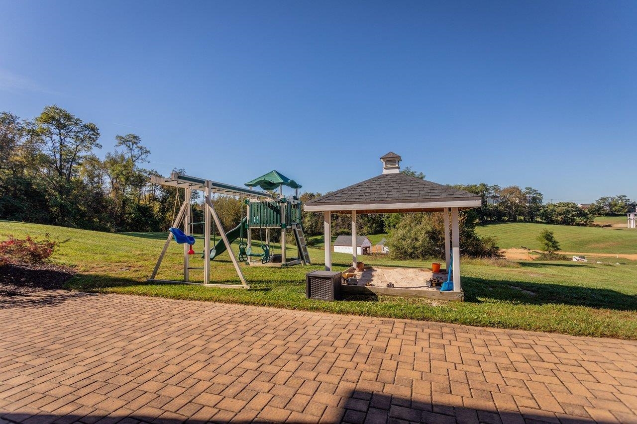 2970 Huntington Springs Dr photo 55