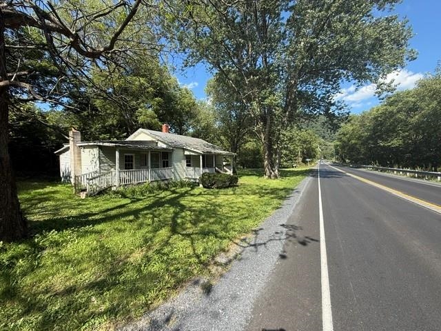 9030 Brocks Gap Rd, Fulks Run, VA 22830 — photo 2