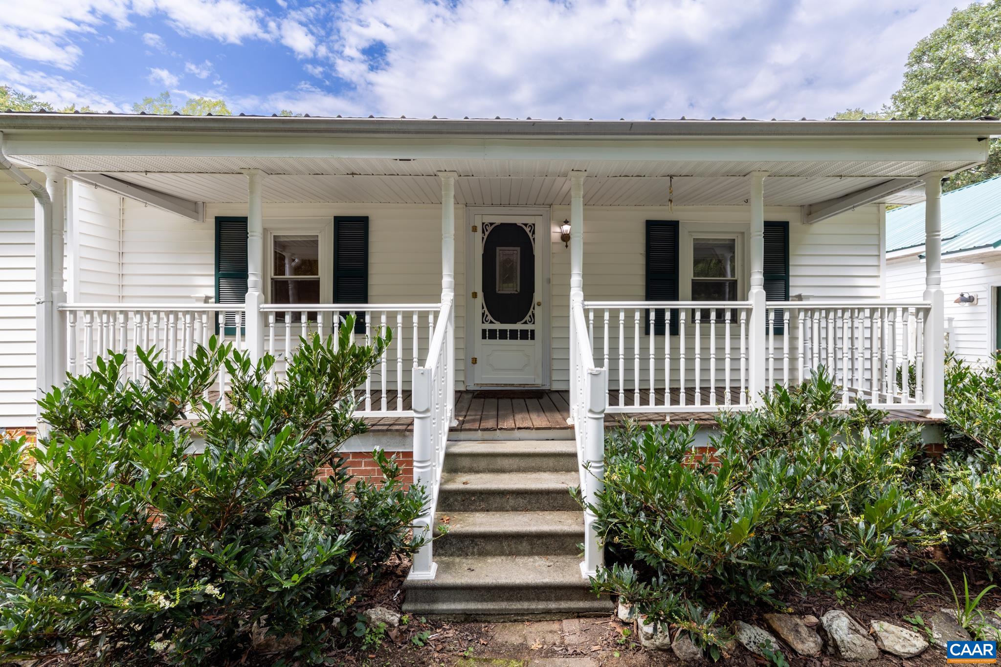 323 Peaceful Ln, Palmyra, VA 22963 — photo 10