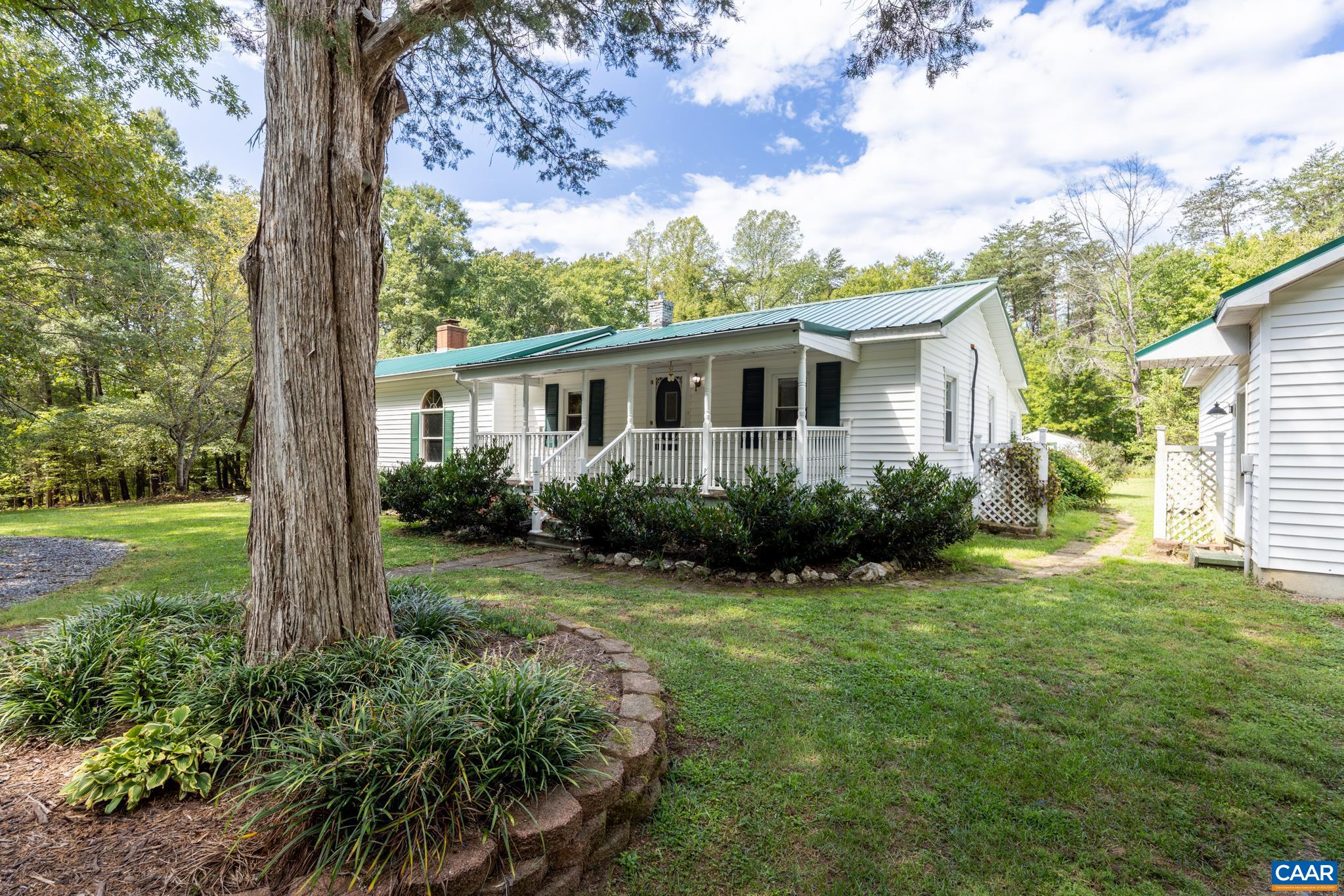 323 Peaceful Ln, Palmyra, VA 22963 — photo 7