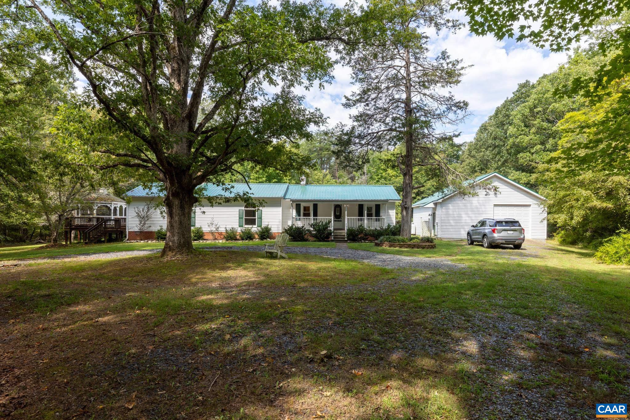 323 Peaceful Ln, Palmyra, VA 22963 — photo 8
