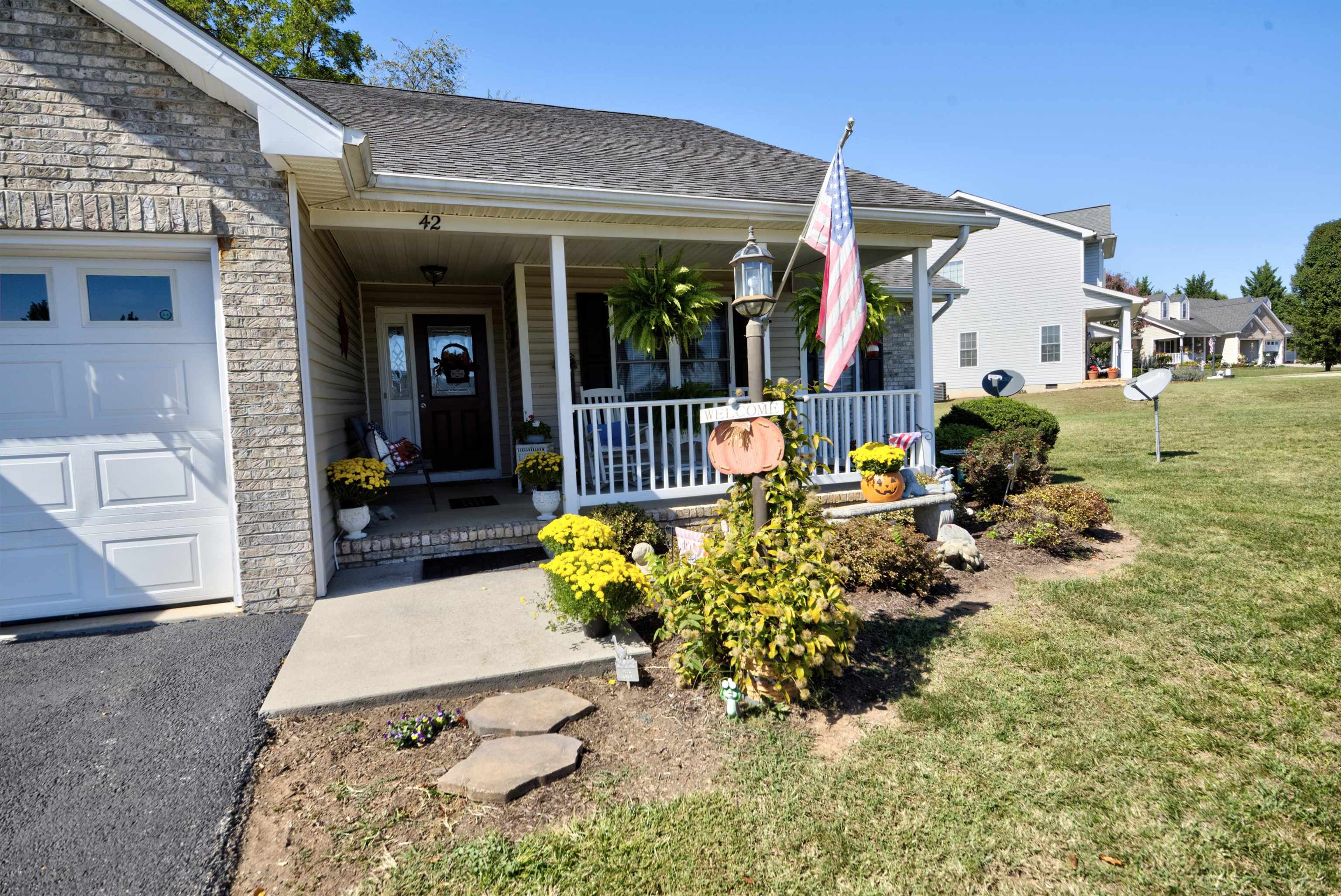42 Meriwether Cir, Stuarts Draft, VA 24477 — photo 2