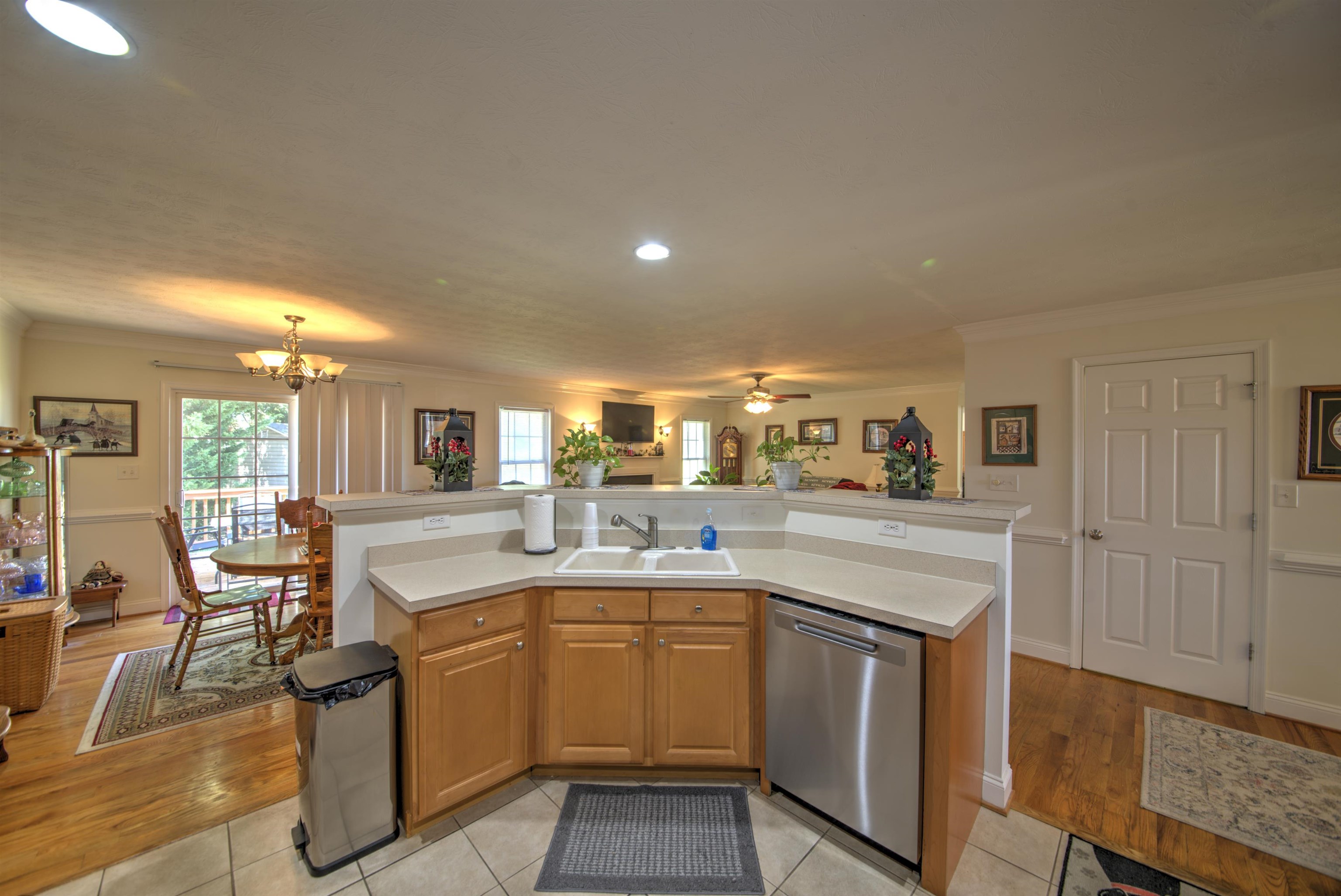 42 Meriwether Cir, Stuarts Draft, VA 24477 — photo 9