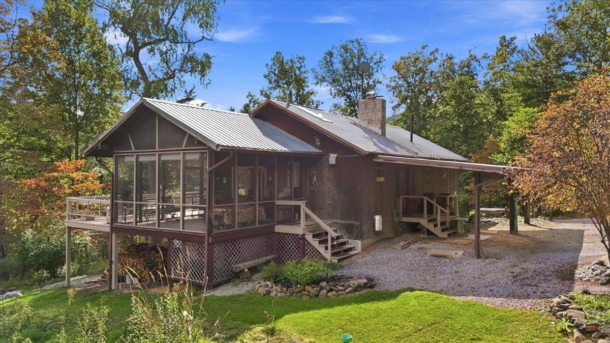 10375 Genoa Rd, Fulks Run, VA 22830