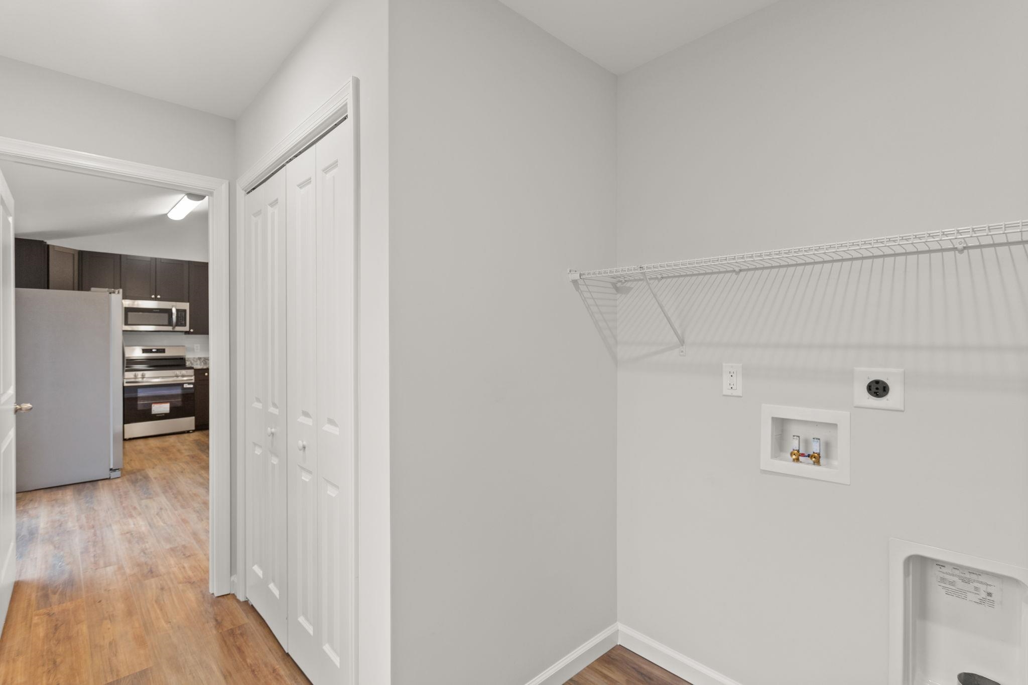 251 Holly Hill St photo 14
