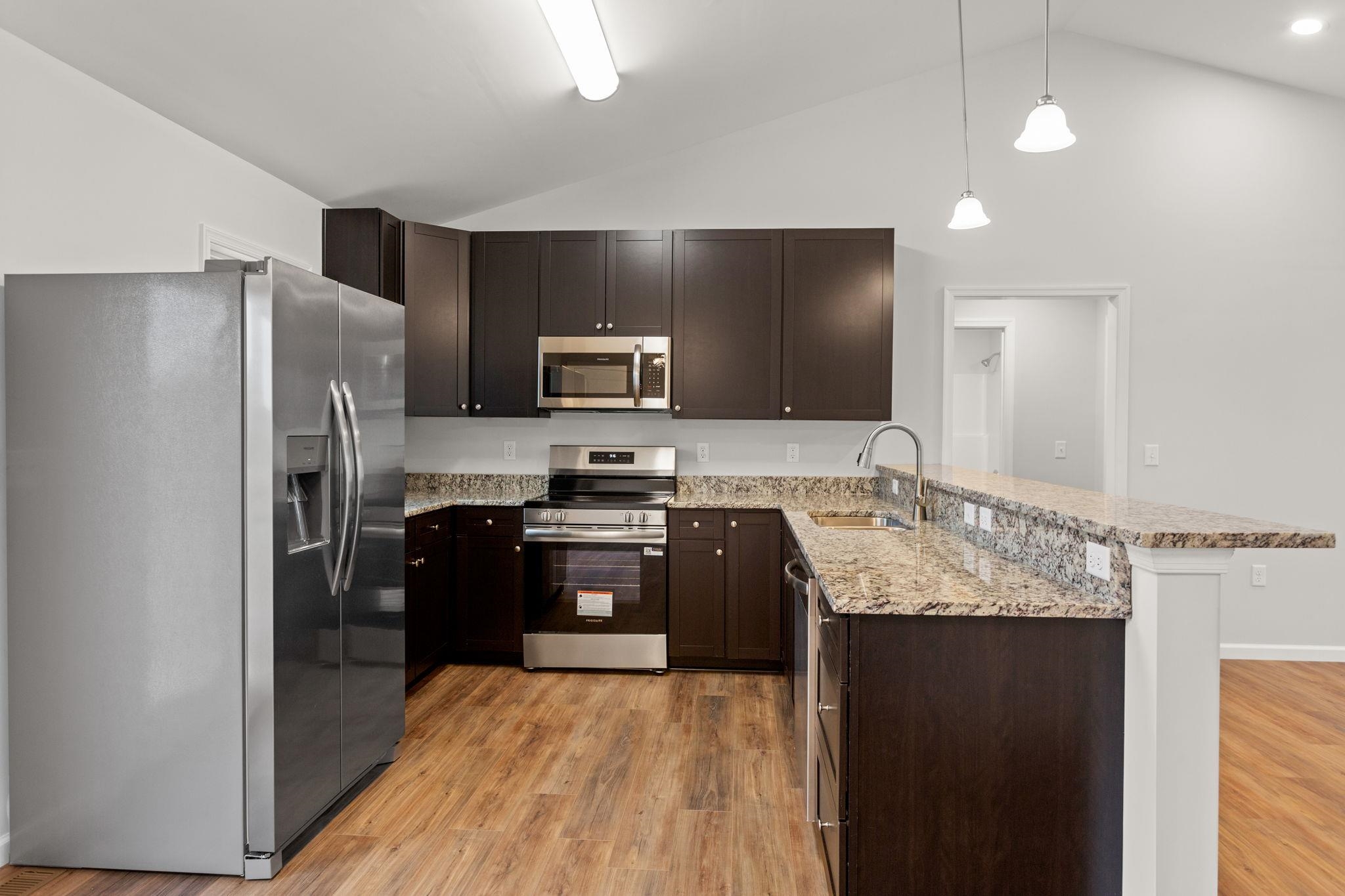 251 Holly Hill St photo 7