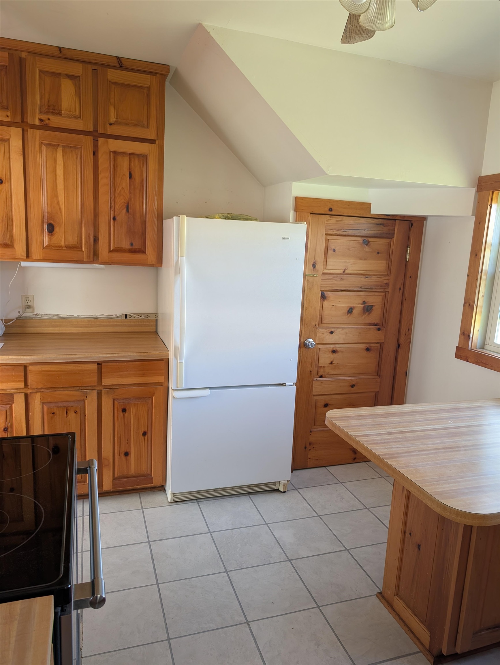 41 Lake View Dr, Bacova, VA 24412 — photo 9