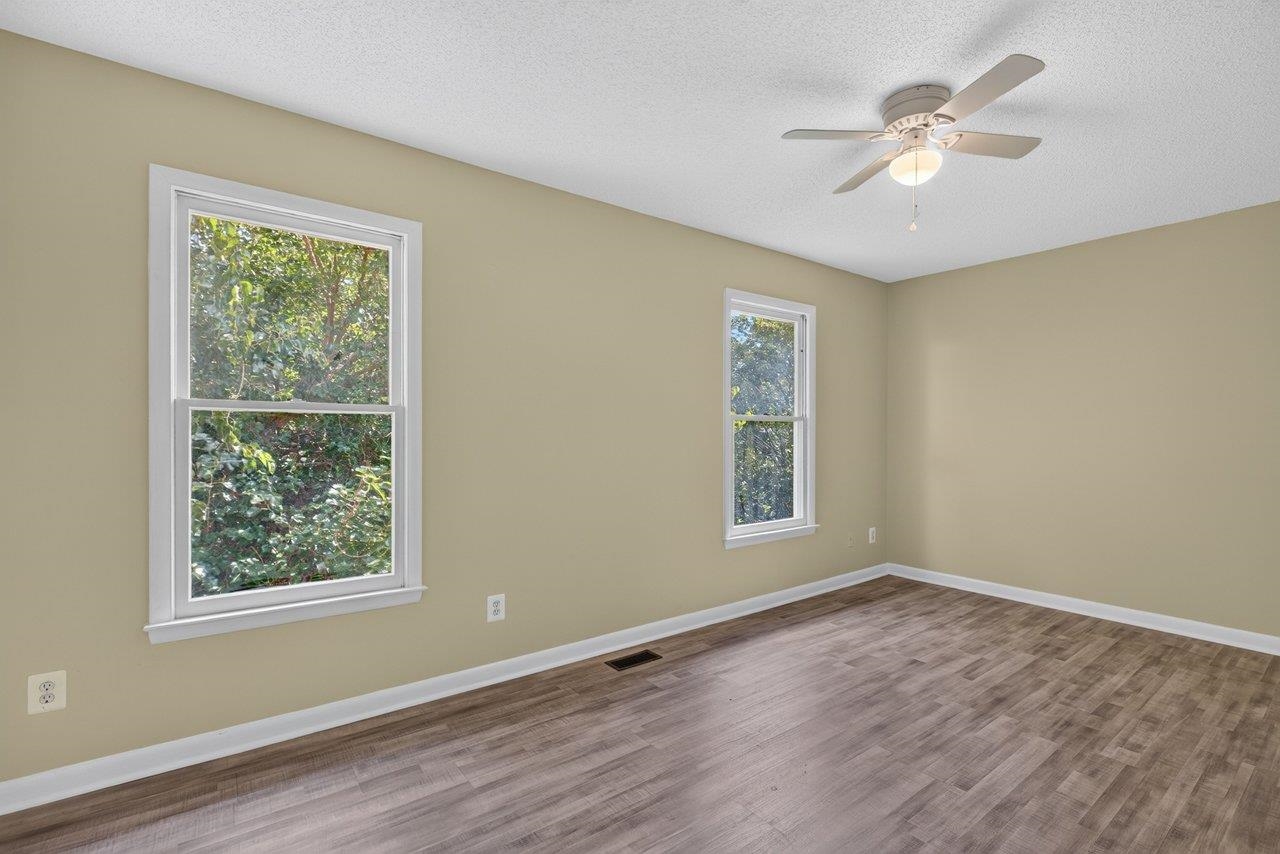 1425 Country Club Ct photo 38
