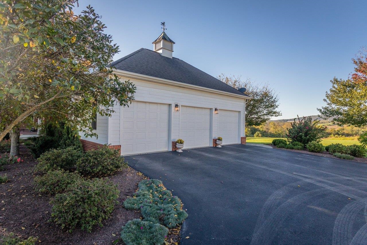 1130 Three Springs Rd photo 54