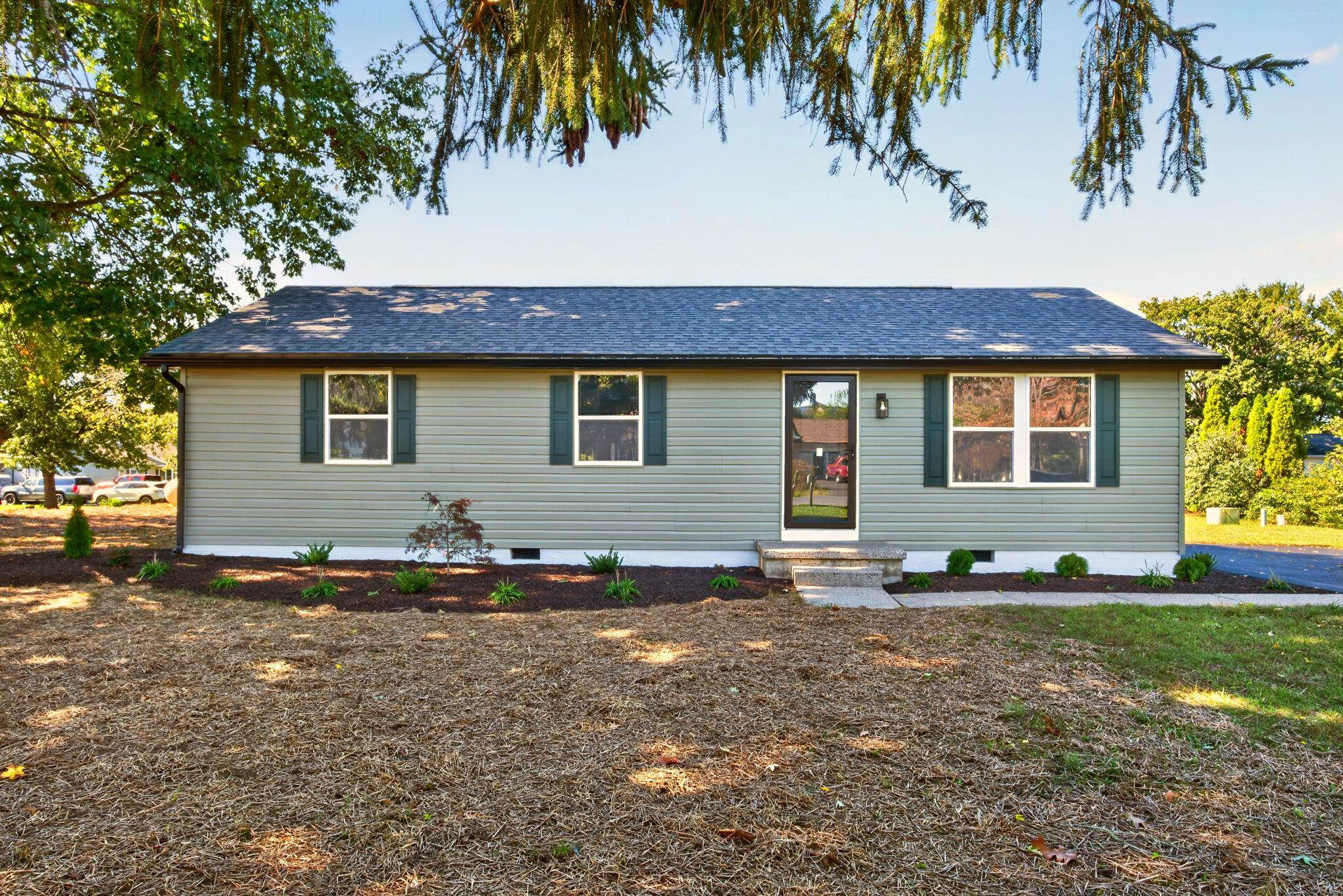 1801 Gum Ave
