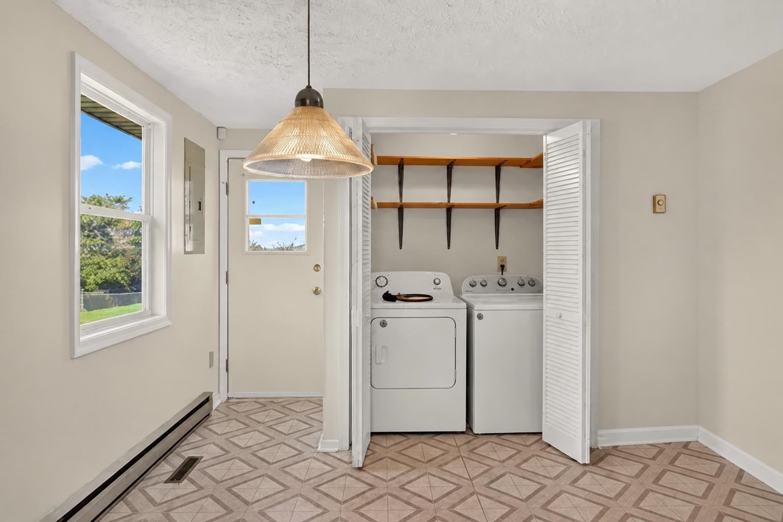 1801 Gum Ave photo 12