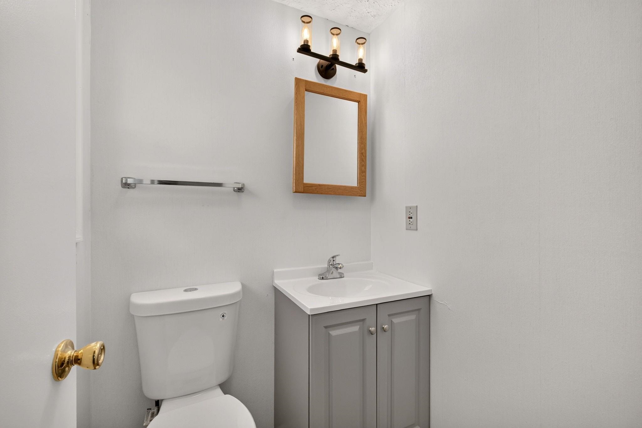1801 Gum Ave photo 23