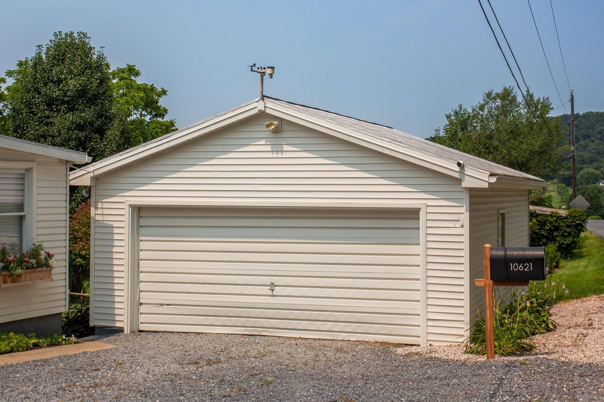 10621 Wentworth Dr, Broadway, VA 22815 — photo 3