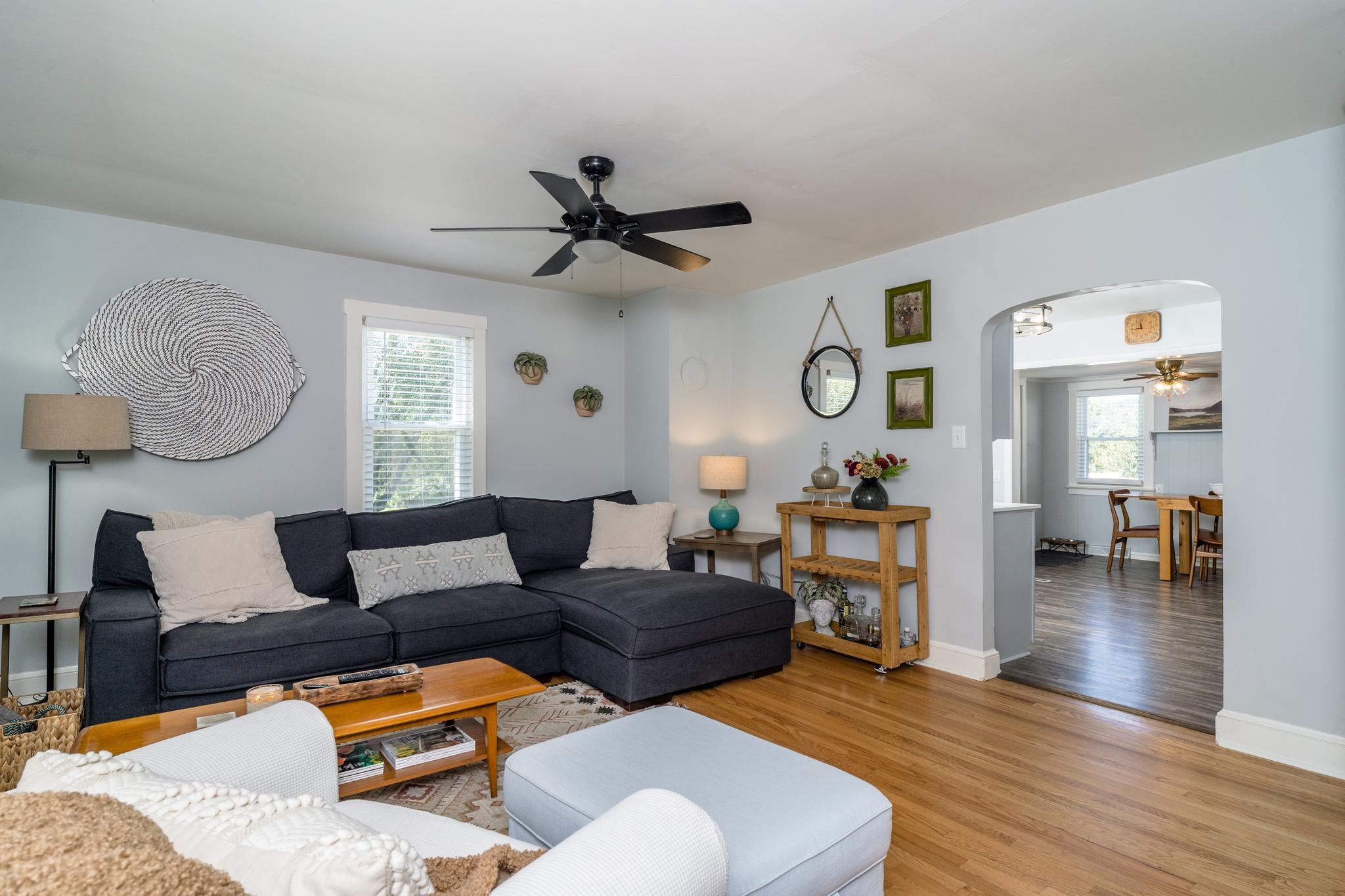 10621 Wentworth Dr, Broadway, VA 22815 — photo 5