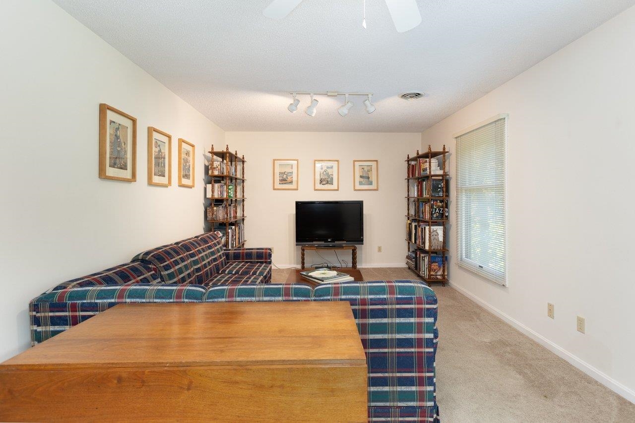 2504 Mountain Dr photo 19