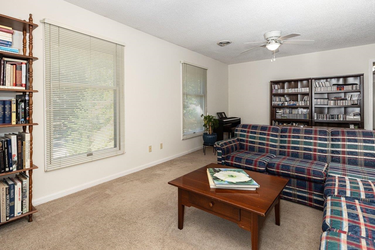 2504 Mountain Dr photo 20