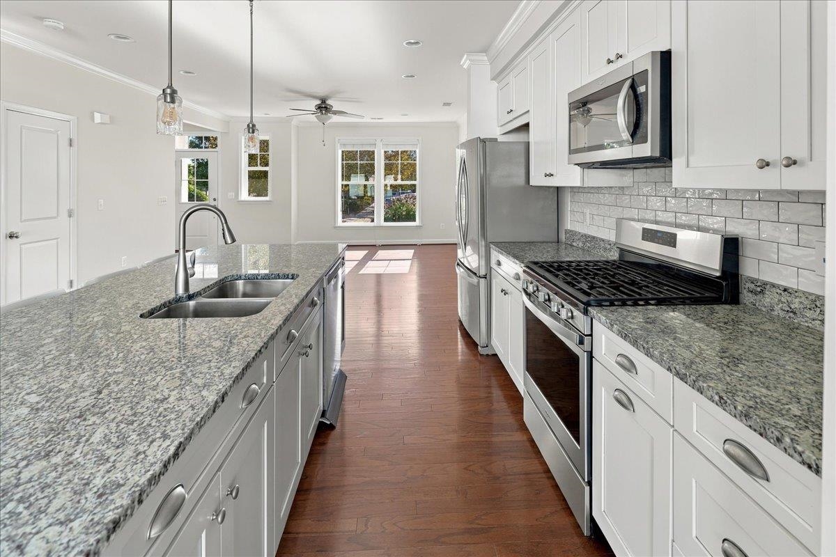 3255 Battery Park Pl photo 13