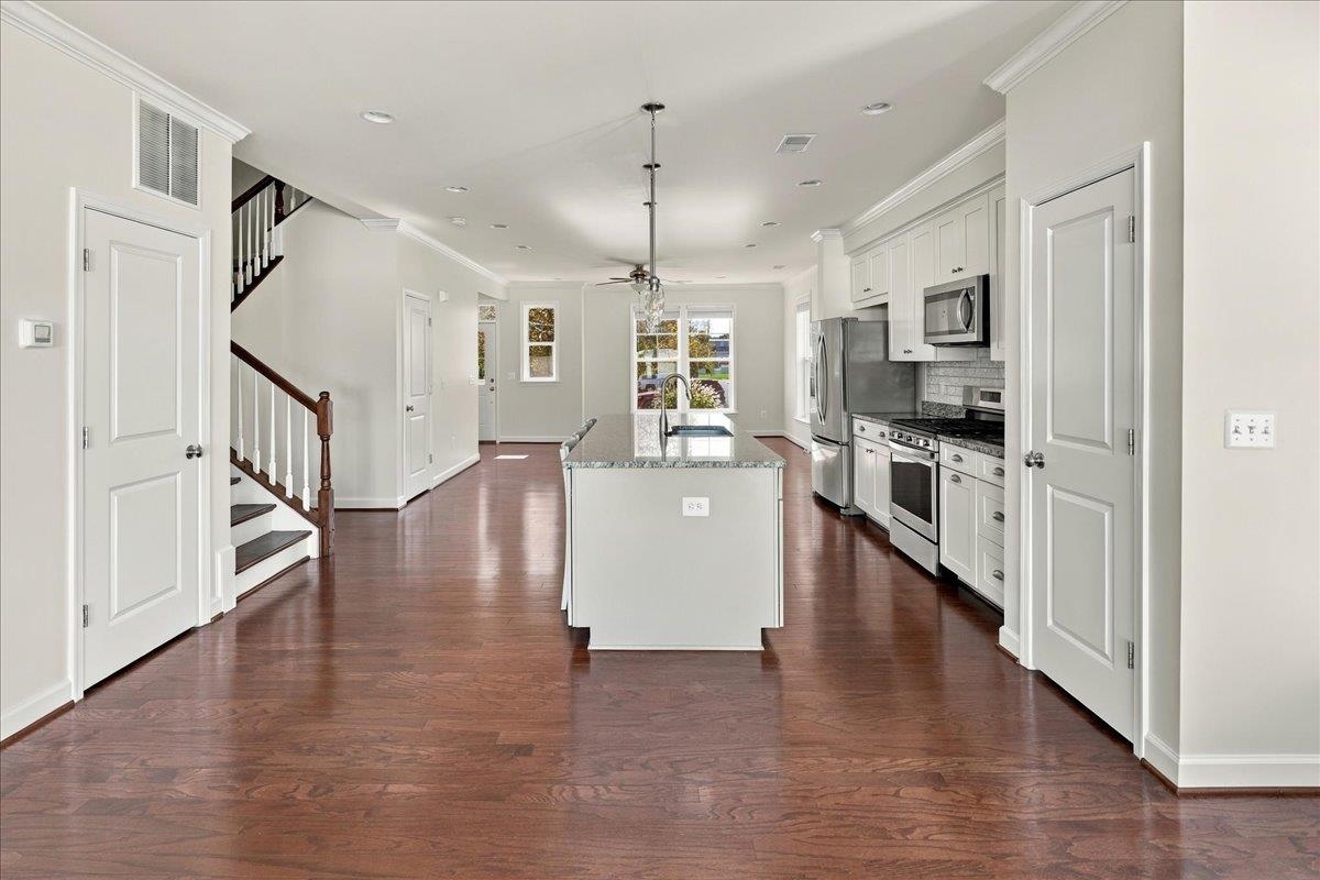 3255 Battery Park Pl photo 14