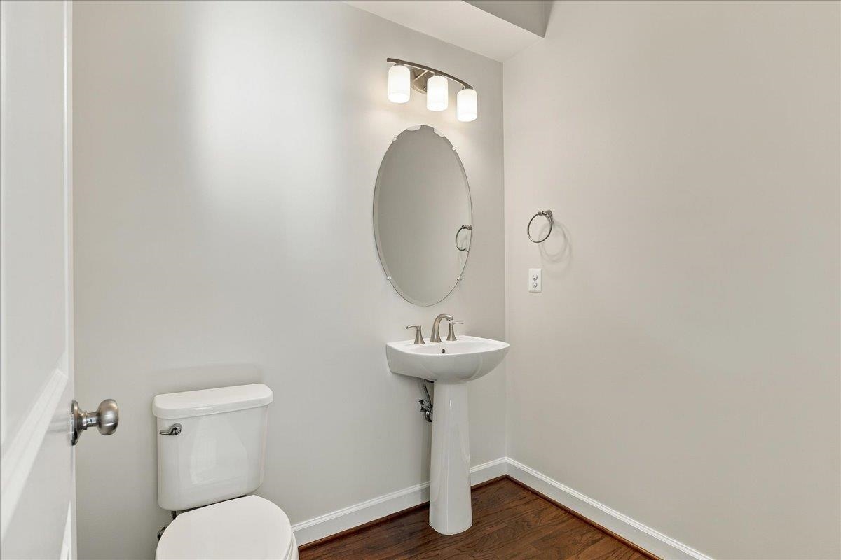 3255 Battery Park Pl photo 18