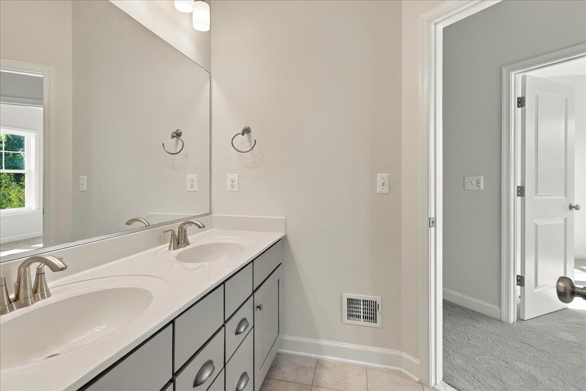 3255 Battery Park Pl photo 38