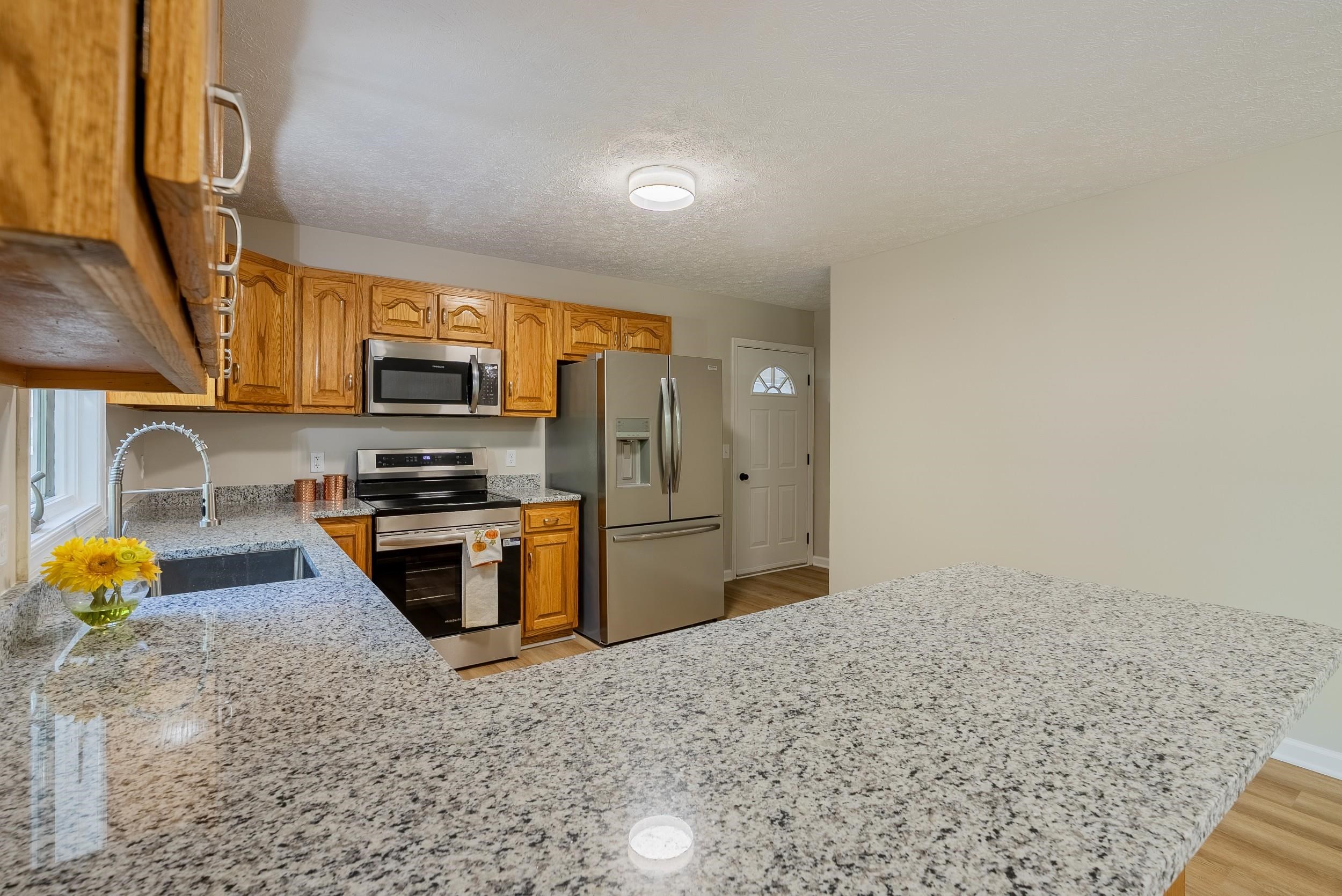 2571 Oak Grove photo 13