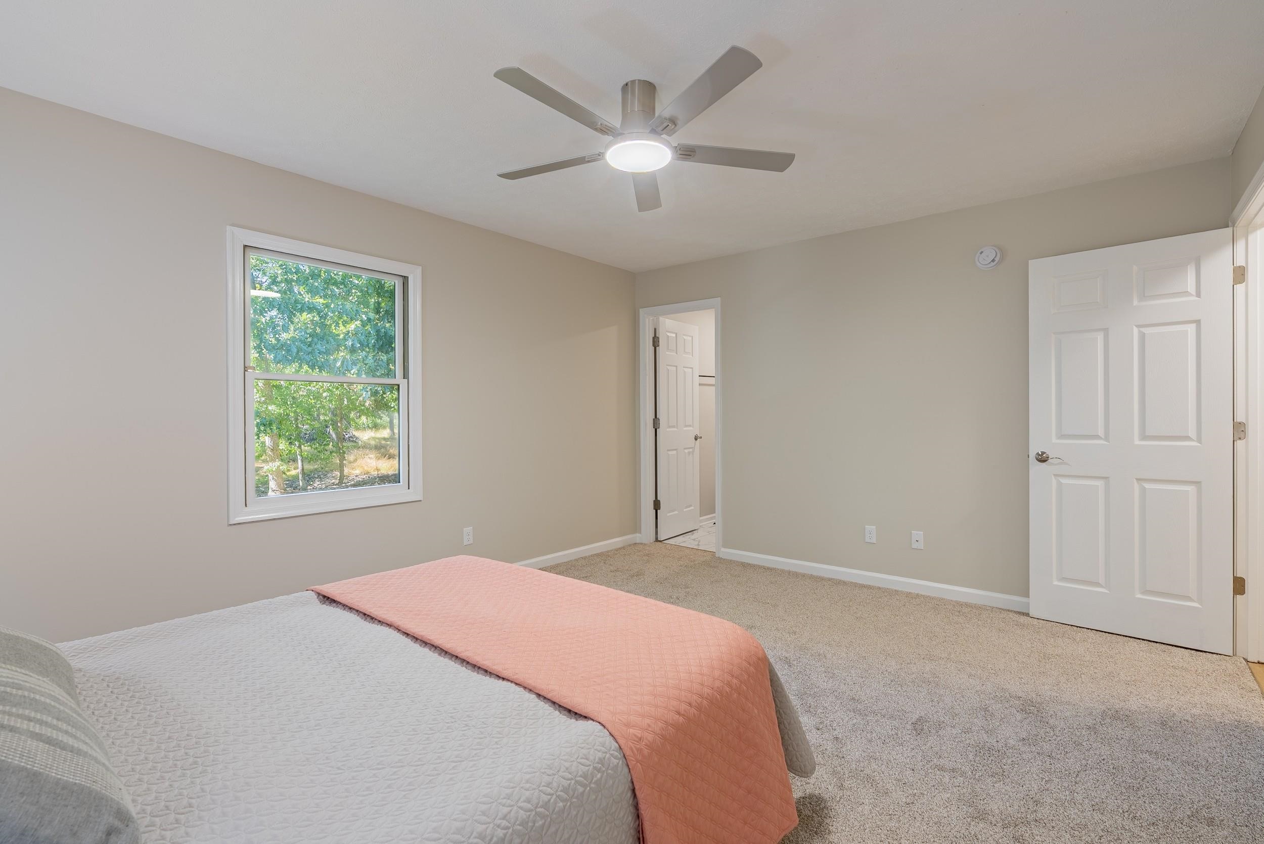 2571 Oak Grove photo 24